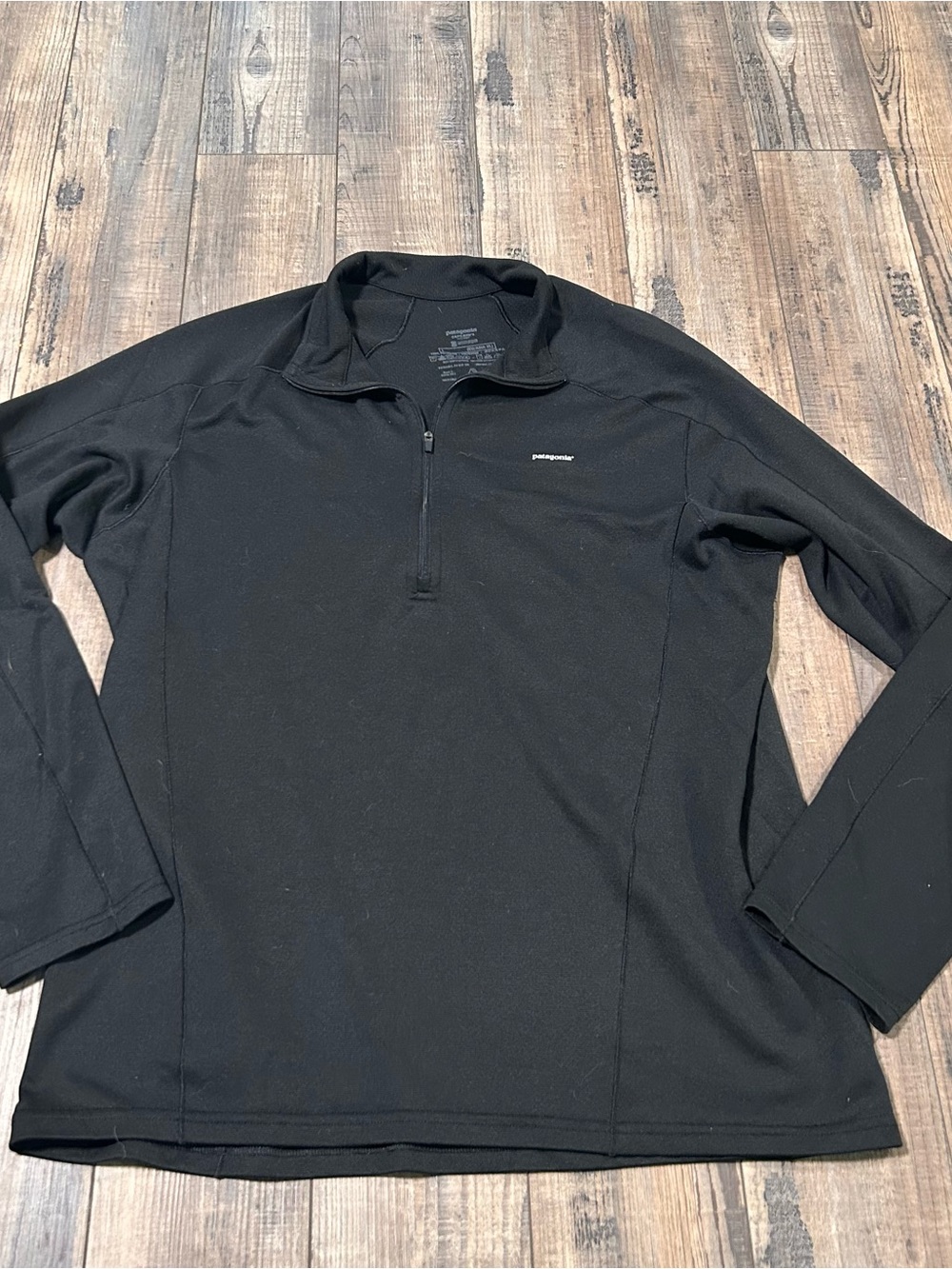 Patagonia Capilene Base layer 1/4 Zip Neck Shirt Men’s Size Large